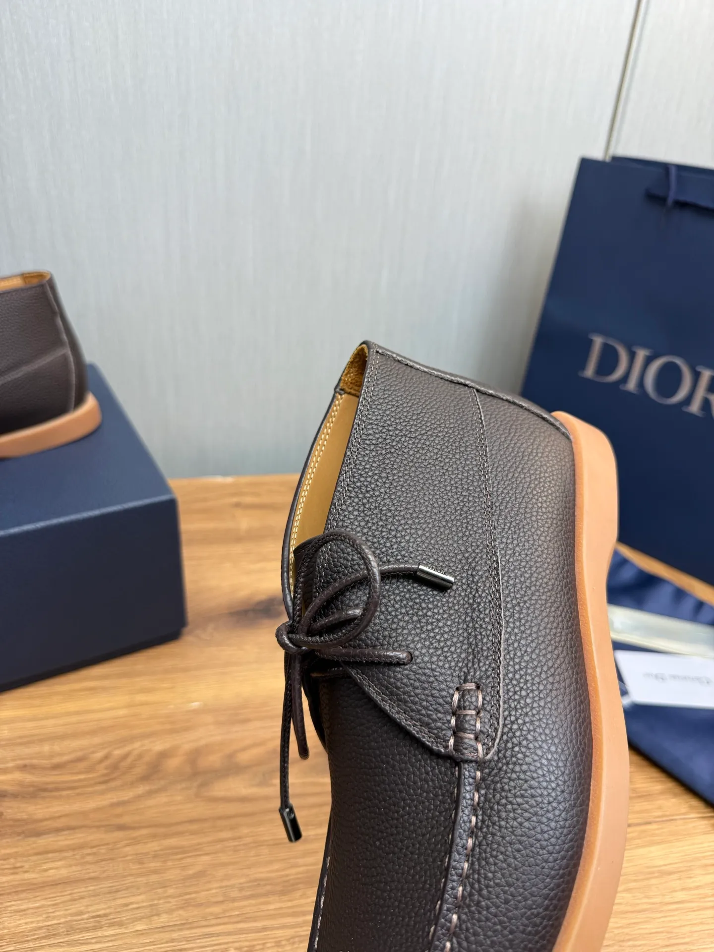 Factory price 620💰 [Dior] Men’s official website na hot sale🔥Imported cowhide + cowhide lining. Original rubber wear-resistant outsole. High quality shipment ⬆️Code number 38-44, (45 customized)